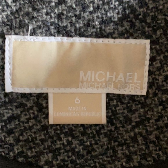 Michael Kors coat - Picture 6 of 8